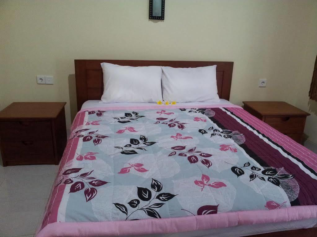 מלון קוטה לומבוק Pondok Mirah מראה חיצוני תמונה